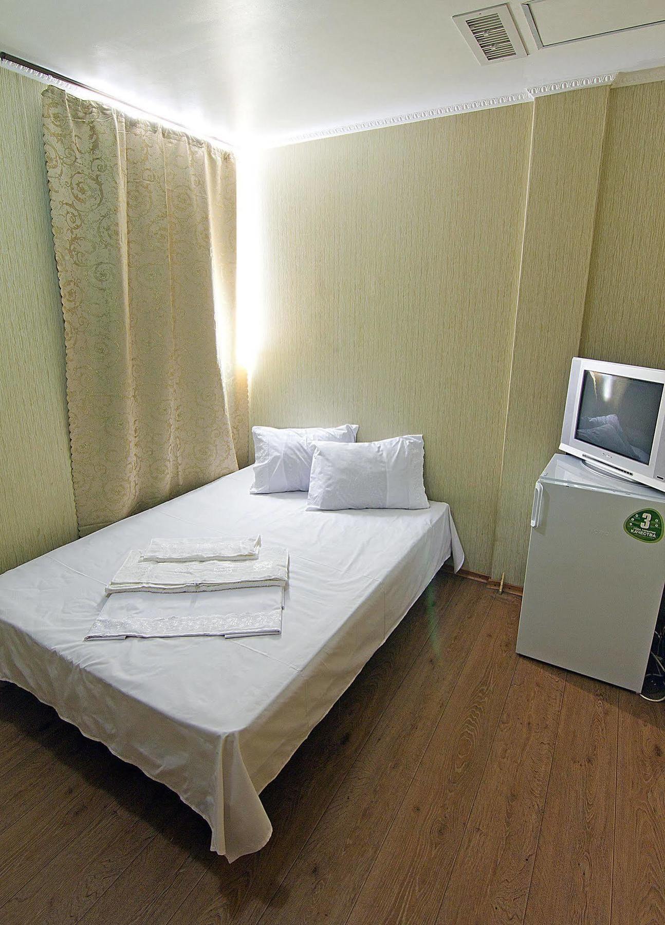 Tokyo Star Economy Hotel Odessa Eksteriør billede