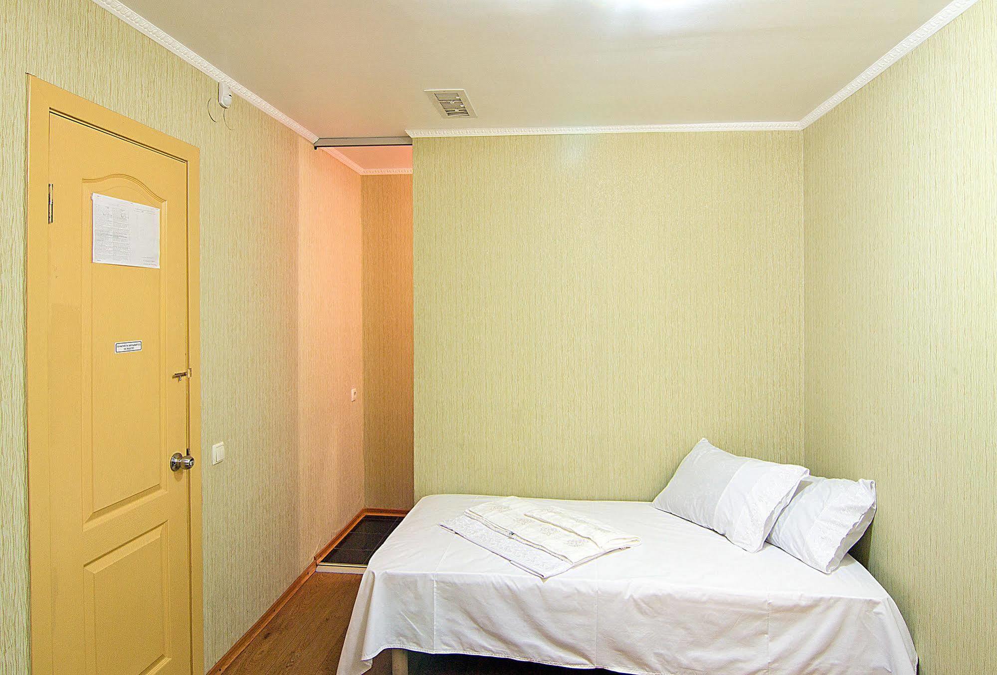 Tokyo Star Economy Hotel Odessa Eksteriør billede